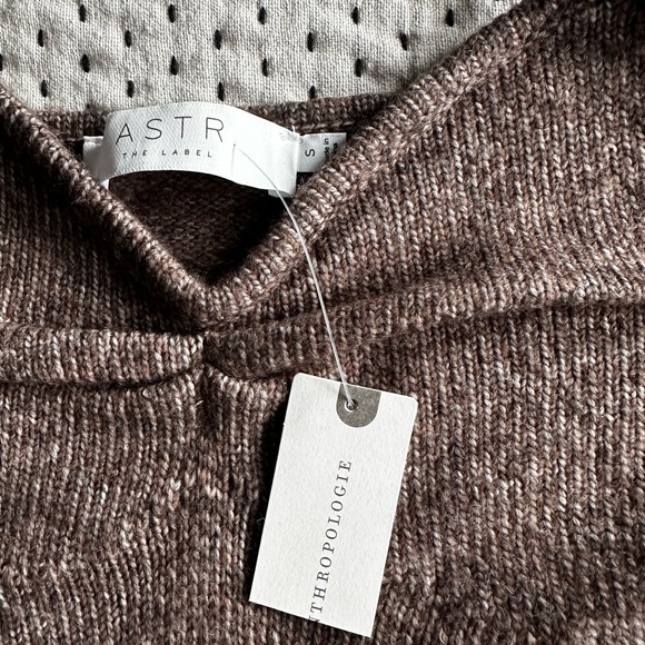 Astr brown cami and shrug - 2 pieces Sweater - Picture 5 of 8